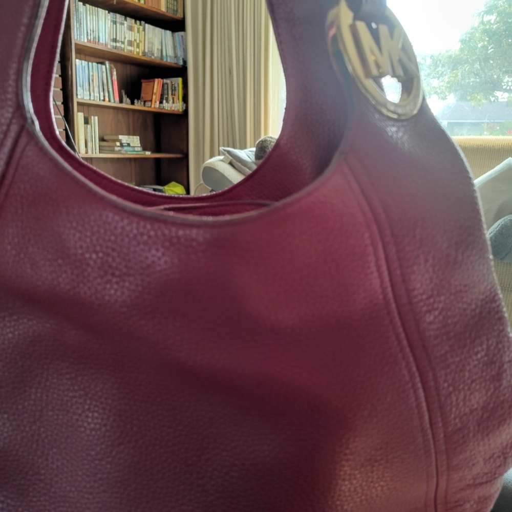 Michael Kors Red Pebbled Leather Hobo Shoulder Bag with Gold MK Logo - Picture 15 of 16